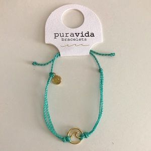 .+*Pura Vida Wave Charm Bracelet*+.